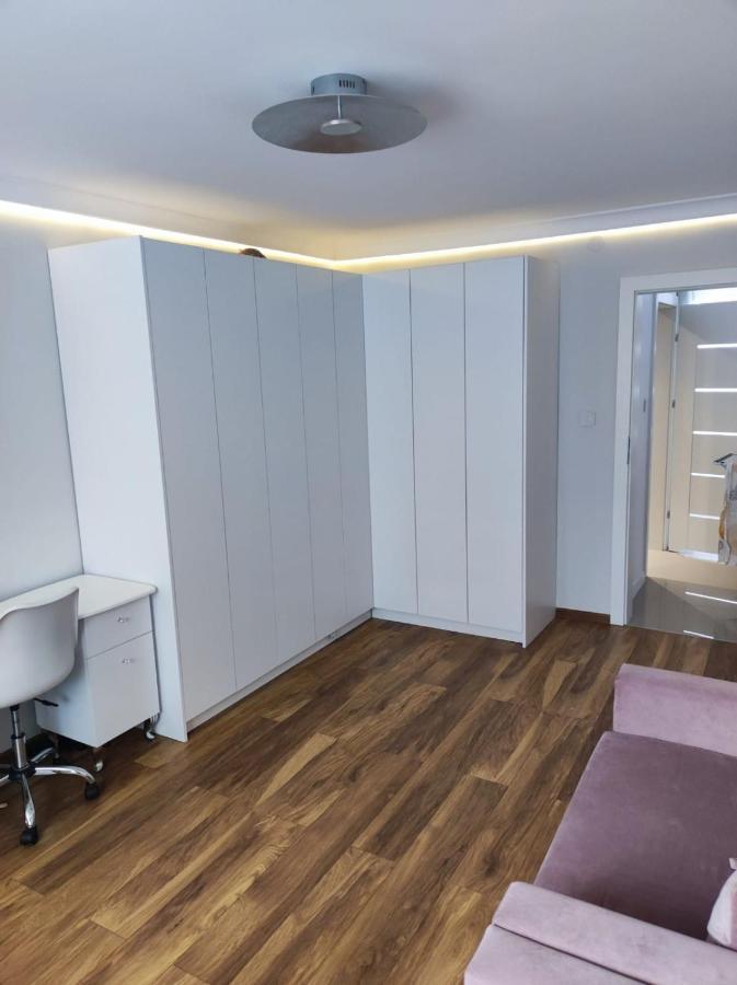 Apartament Frombork Lägenhet Exteriör bild