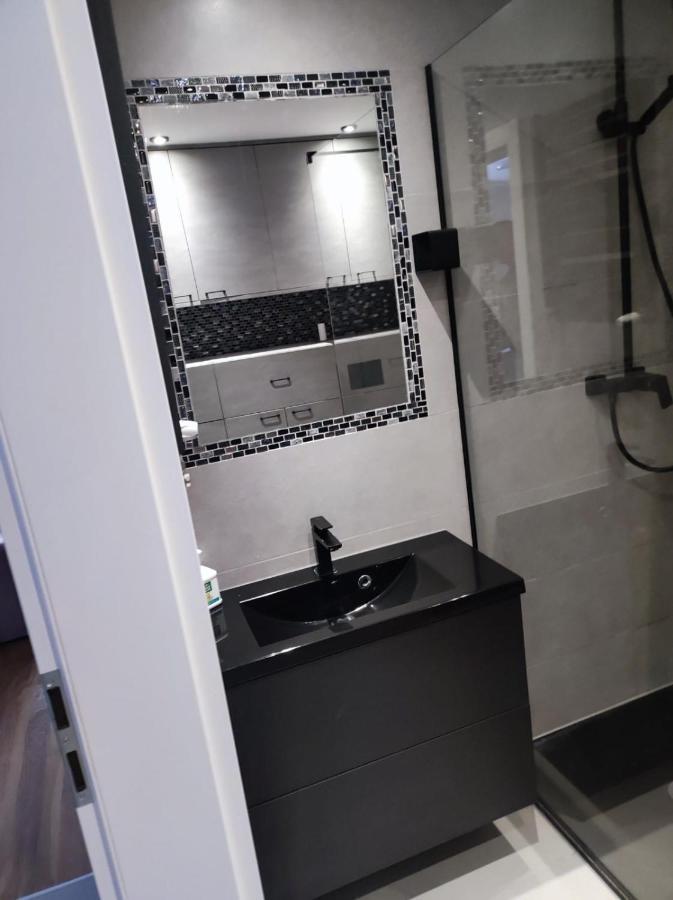 Apartament Frombork Lägenhet Exteriör bild